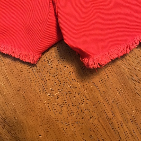 FRAYED 🐝🐝SHORTY SHORTS - Picture 13 of 13